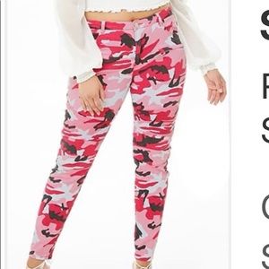 Forever 21 Plus Size Pink Camo Moto Pants